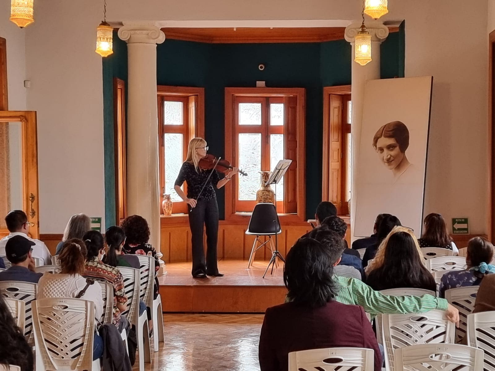 Actividad cultural en Casa Rivas Mercado 46